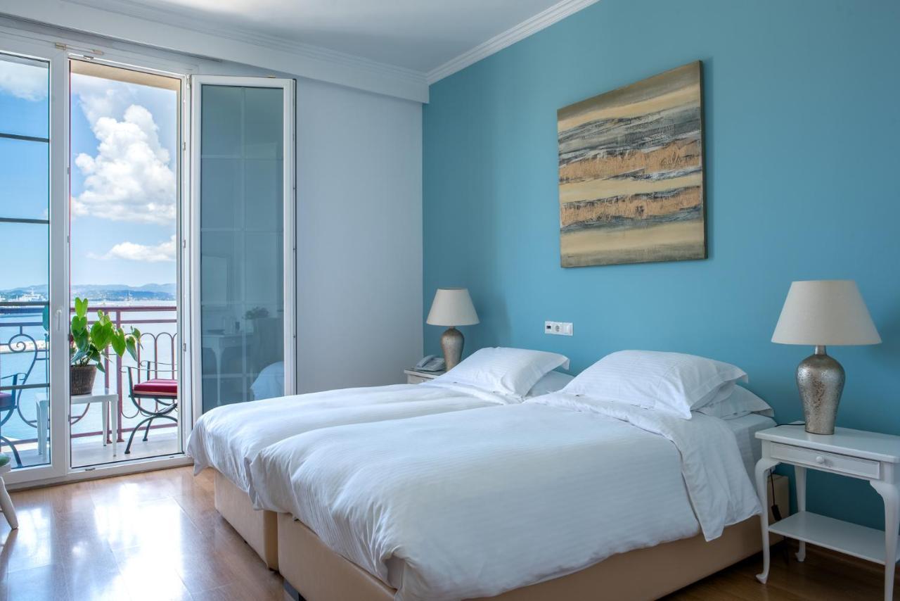 Chambre Triple Supérieure avec Lit d'Appoint