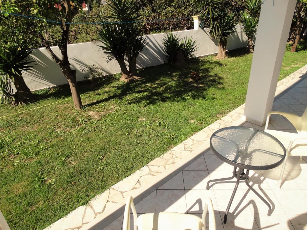 Quadruple Studio,1152707802:JPEG