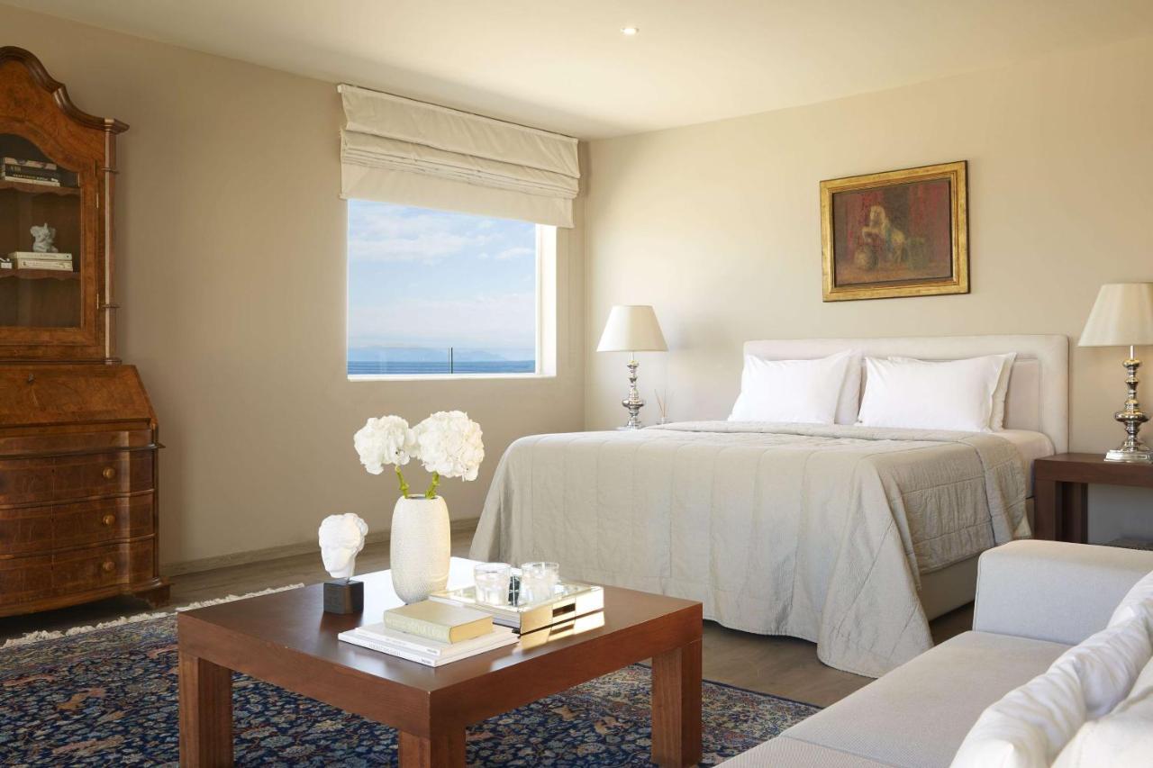 Executive Suite Panoramic View,1632257104:JPEG