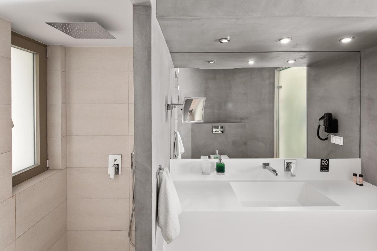 Suite mit Doppelbett, Balkon und Meerblick