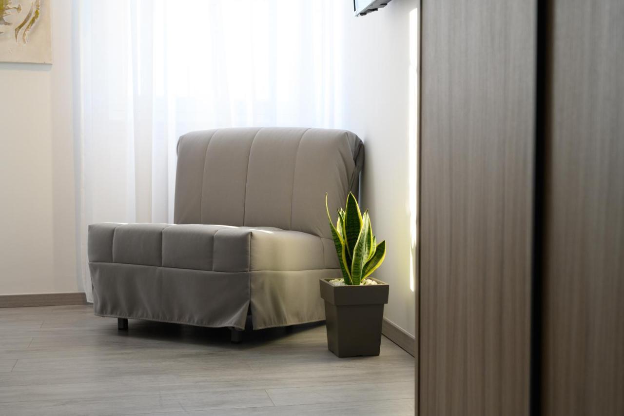 Deluxe Queen Suite - No balcony