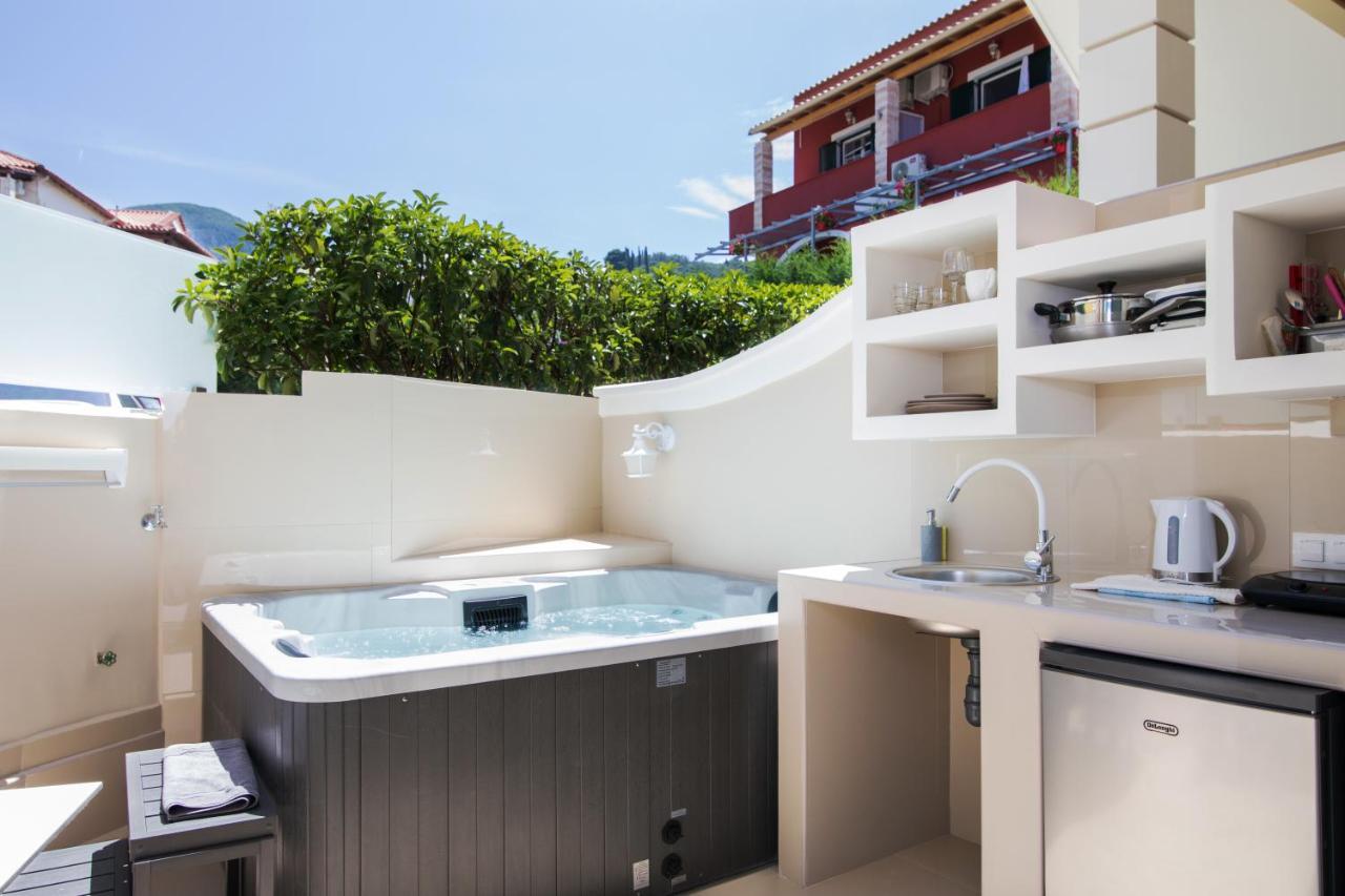Queen Room with Spa Bath