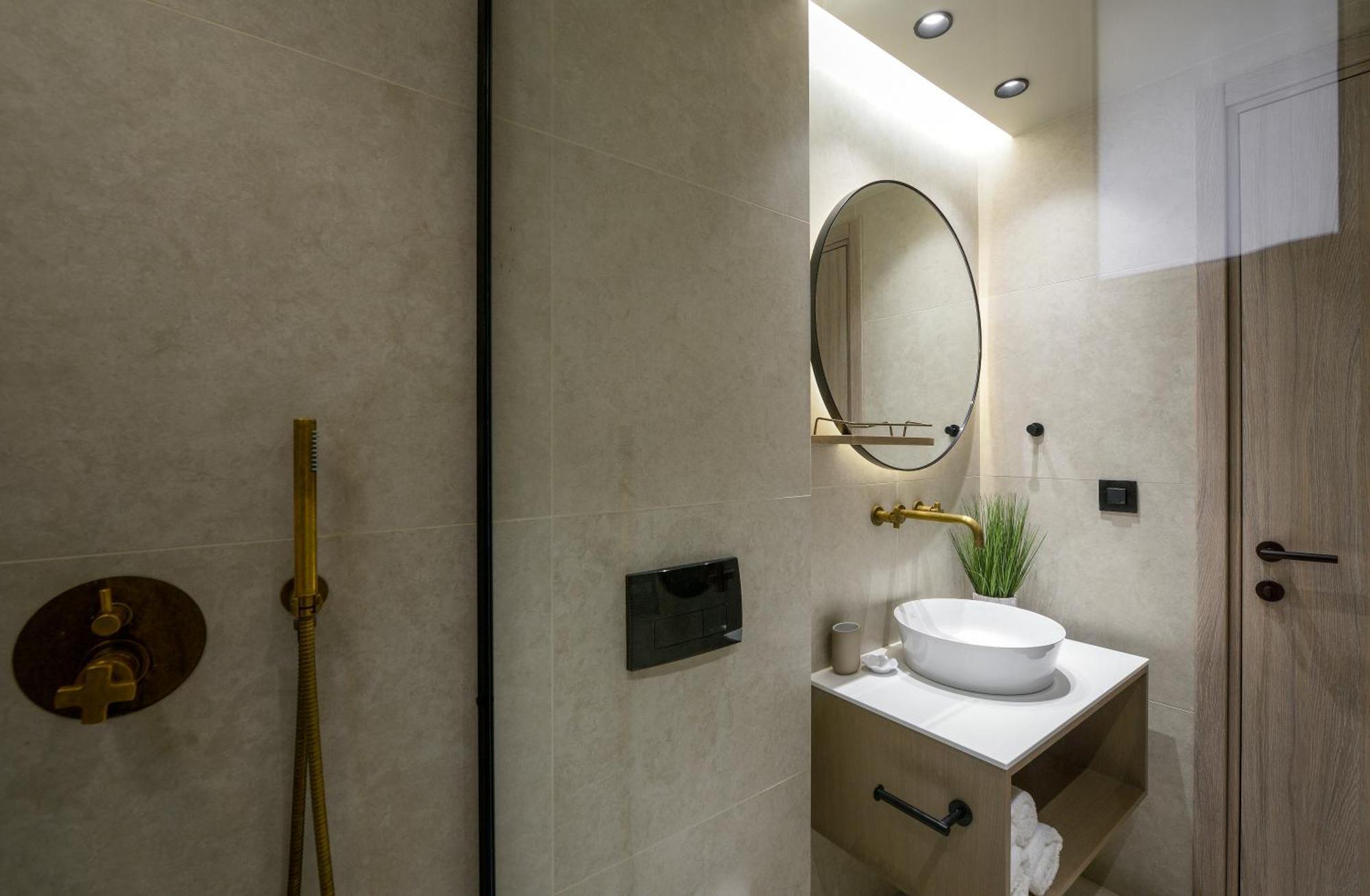 Superior Twin Room Balcony Square-Liston View