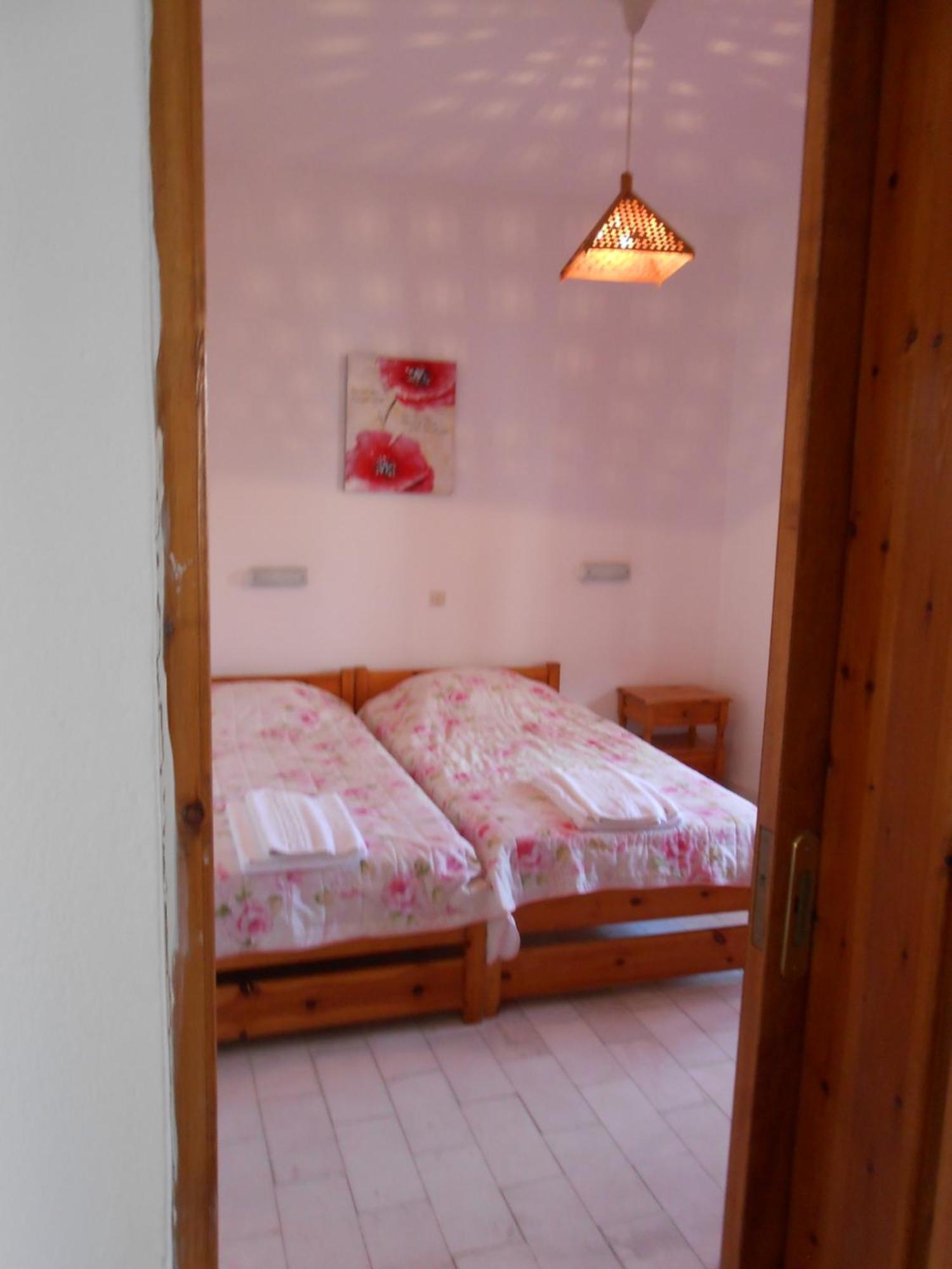 Zweibettzimmer mit Balkon