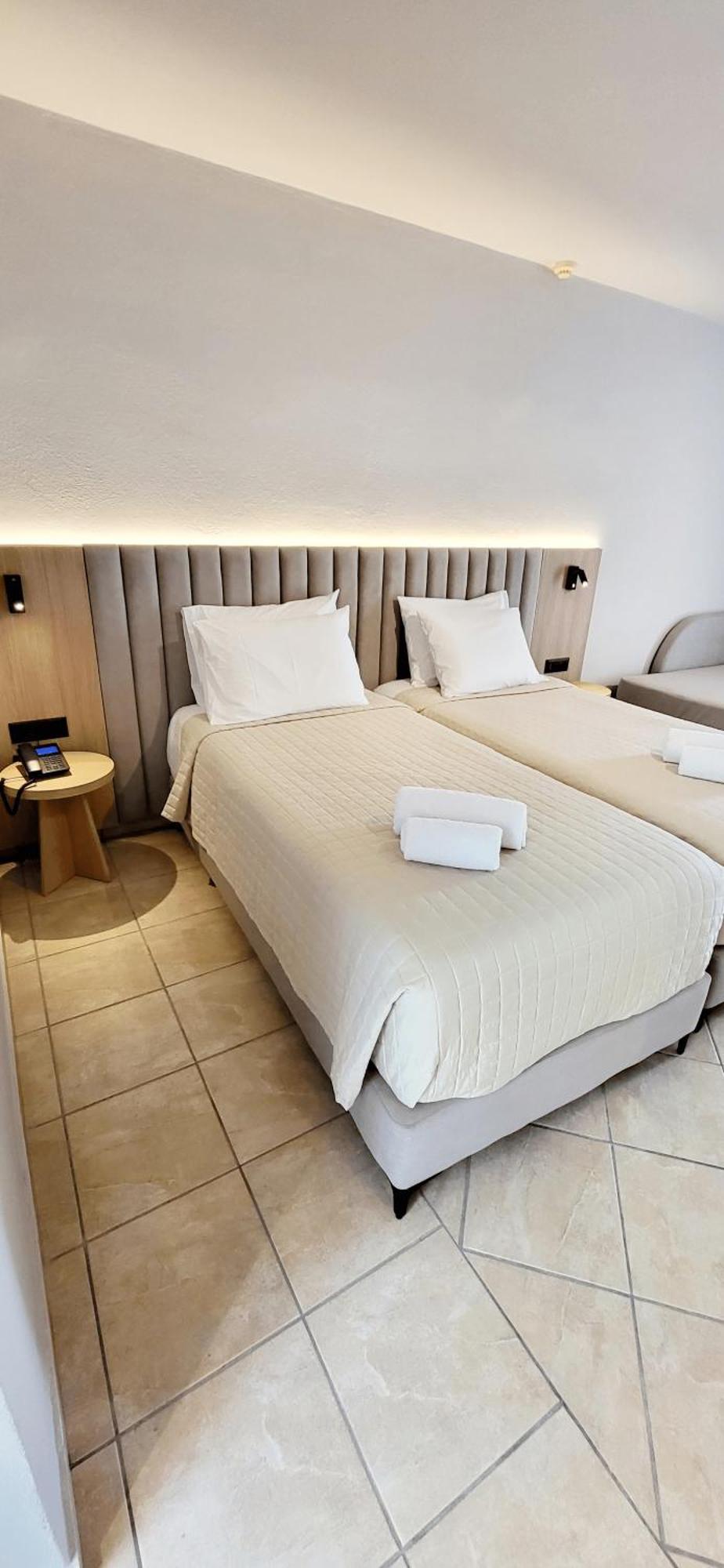 Junior Suite with Garden View
