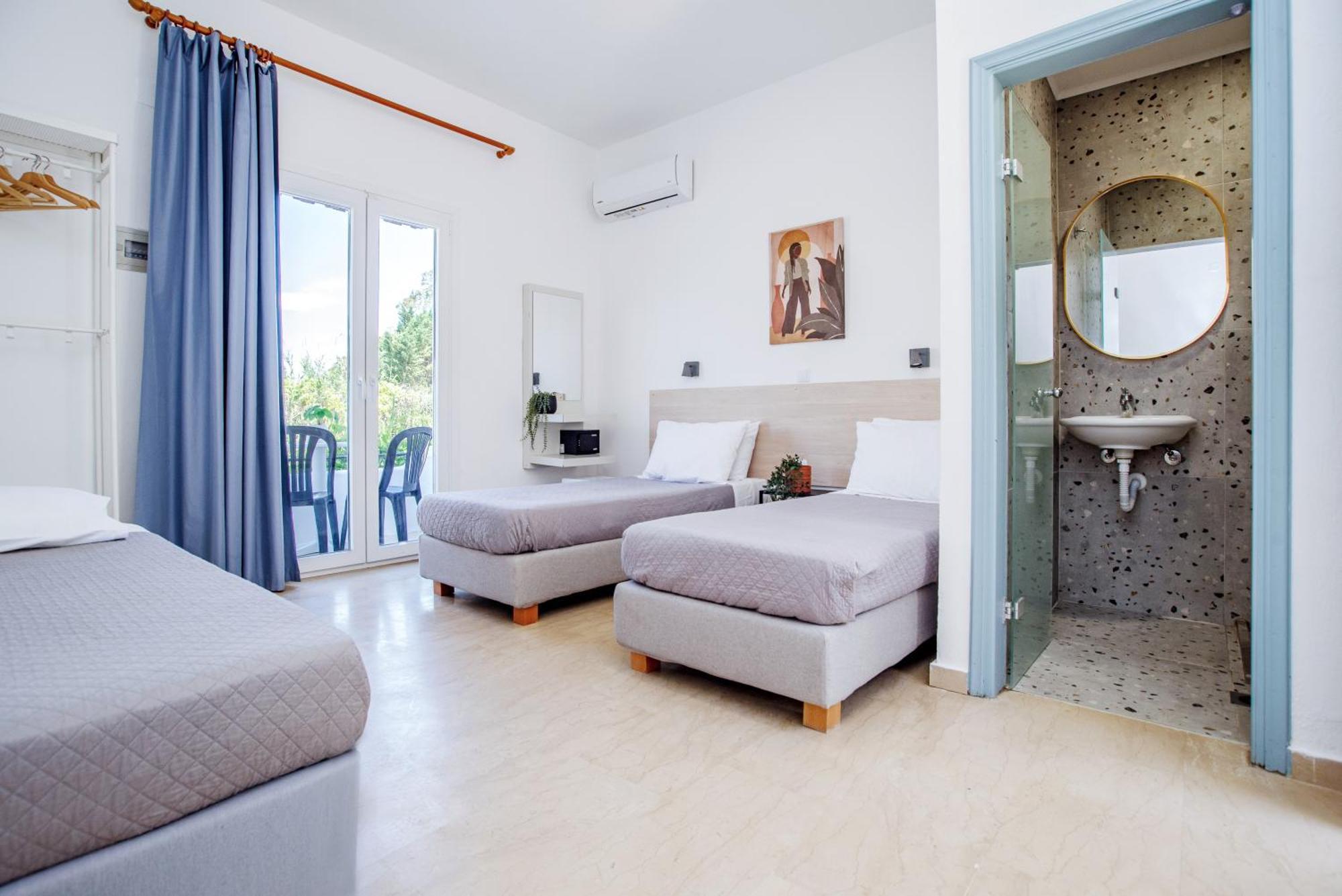 Triple Room