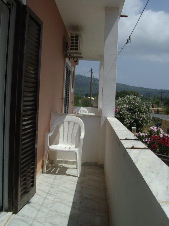 Studio mit Balkon