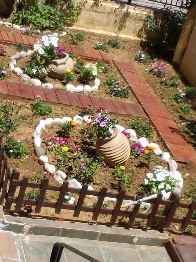 Studio with Mountain View,815487620:JPEG