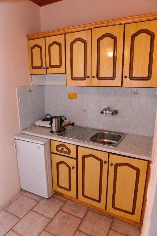 Studio (3 Adults)