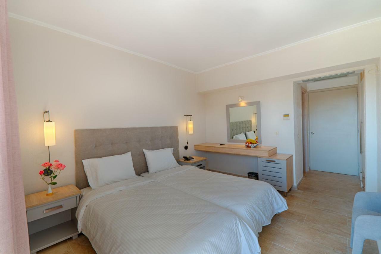 Double or Twin Room Balcony