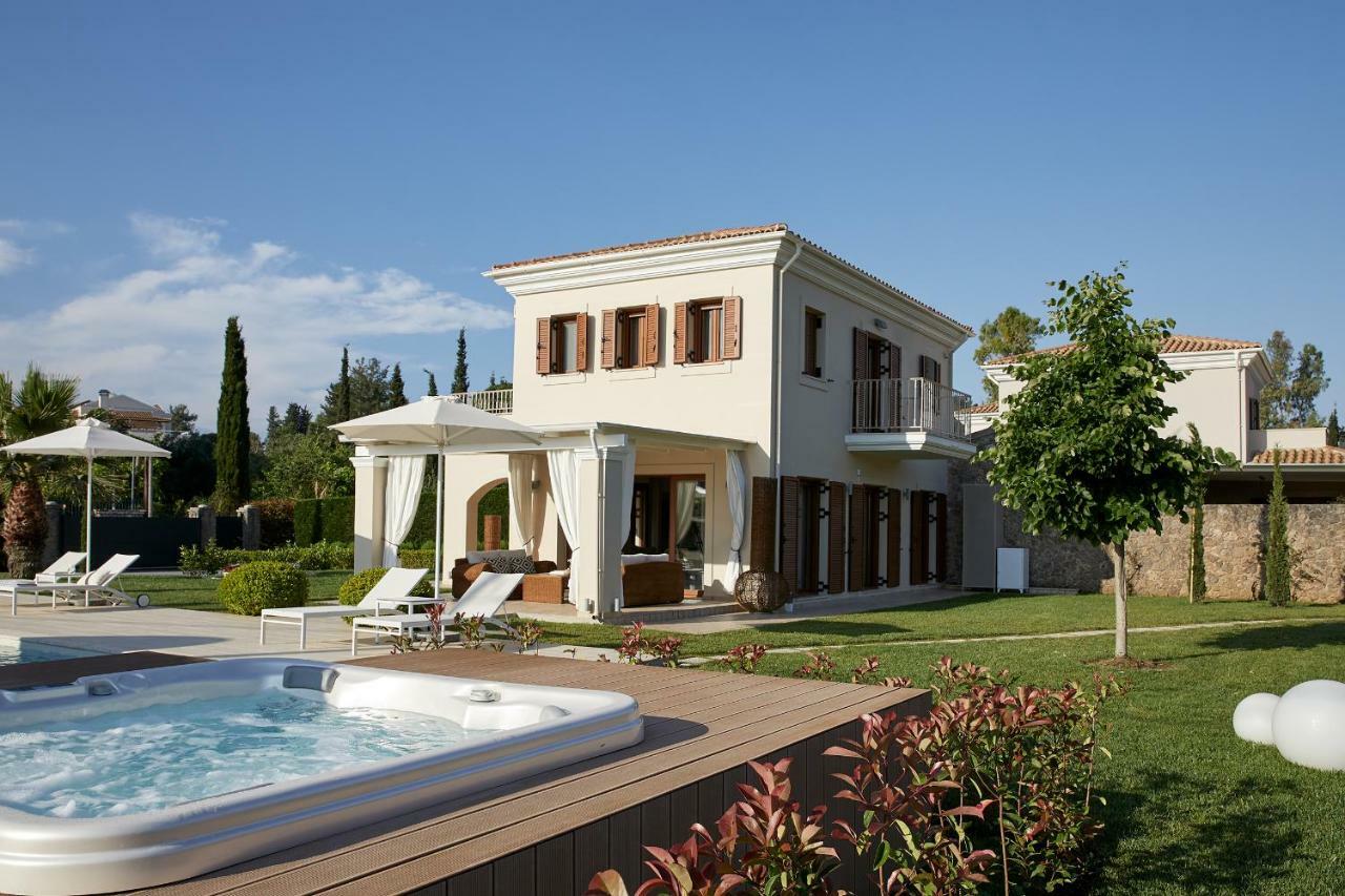 Villa mit 2 Schlafzimmern und privatem Pool