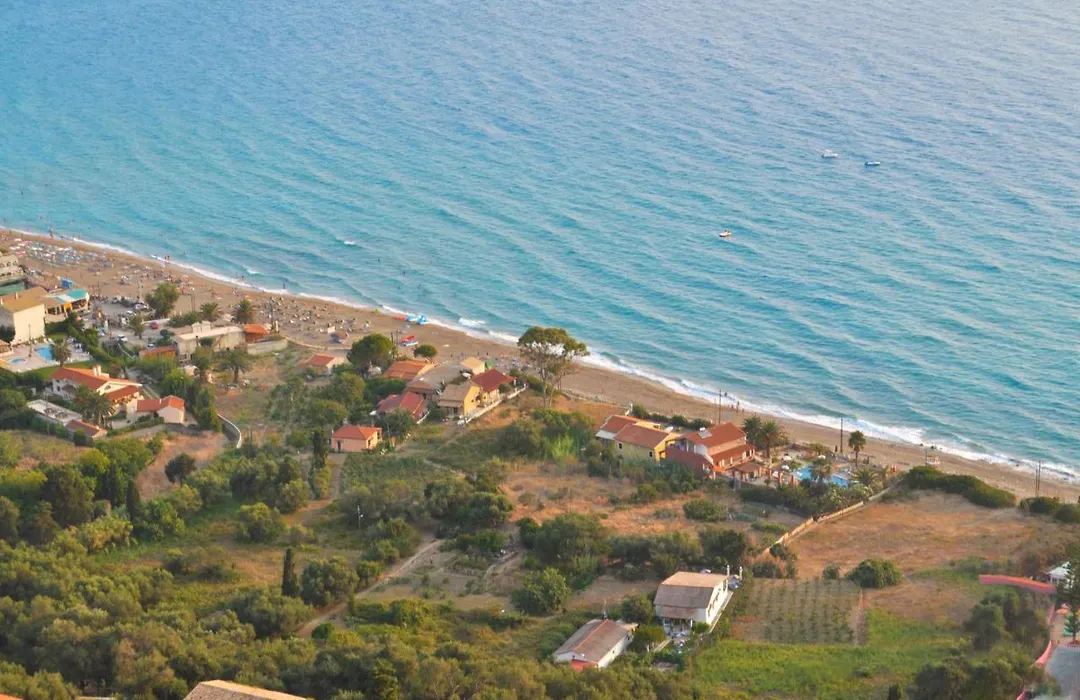 Beach House Yannis 3 In Agios Gordios Beach On Corfu-1