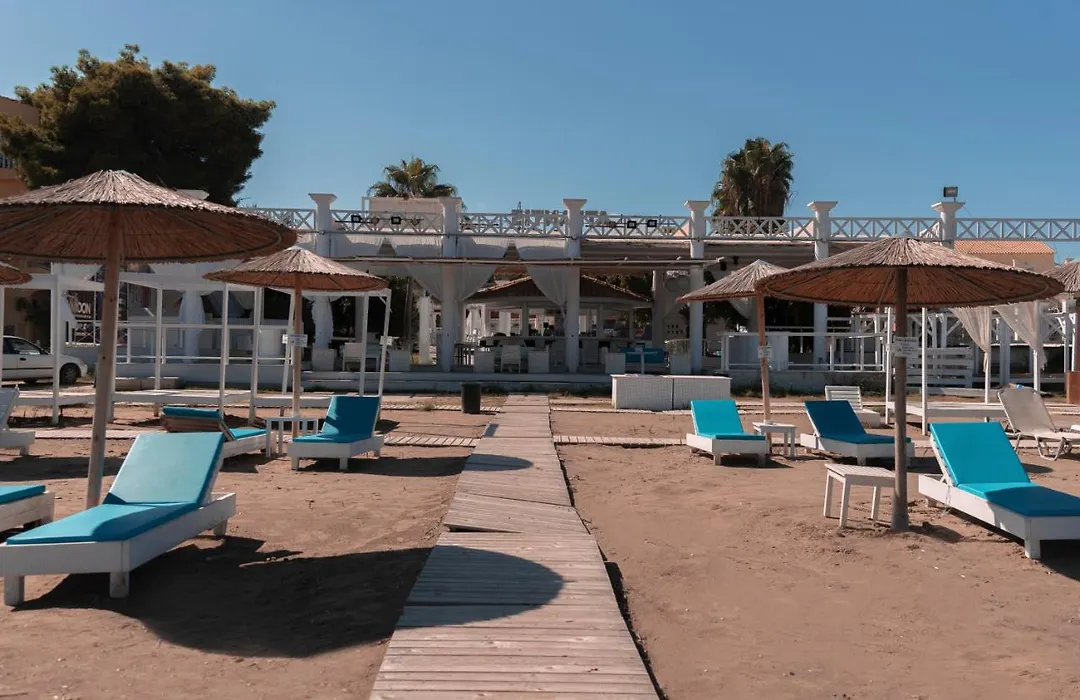 Olive Grove Beachfront Apartments & Seaview Suites (Adults Only)-1