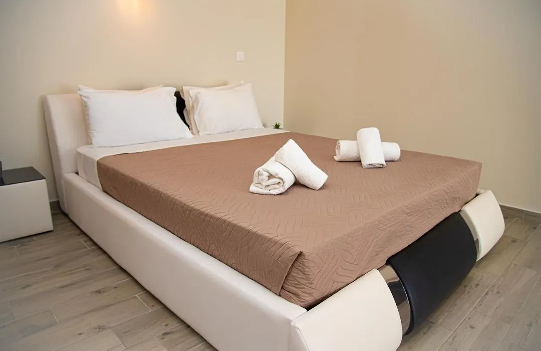 Tereza'S Sunset Hotel-1