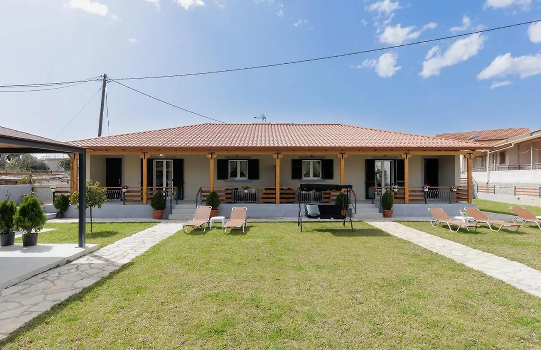 Planet Villas - Shared Bbq & Garden-1