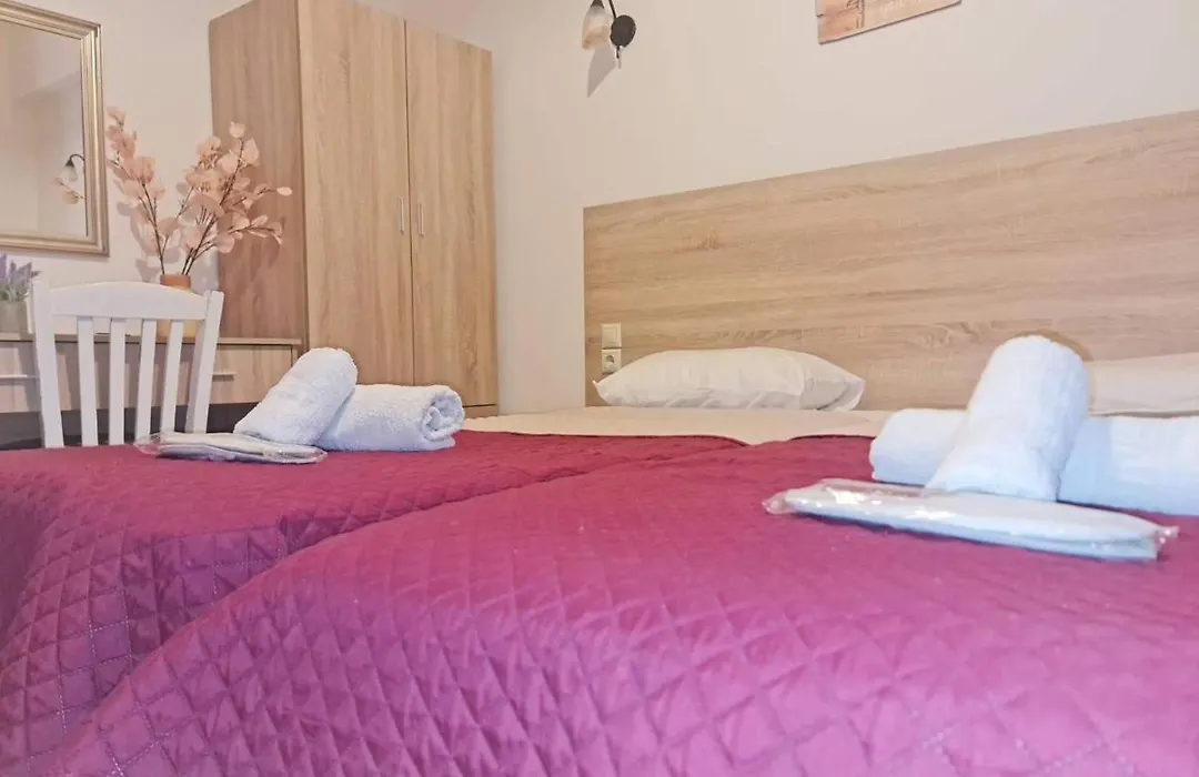 Agnes Rooms-1