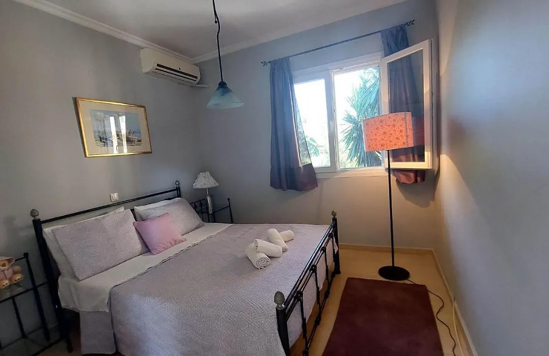 Alex Apartment-1