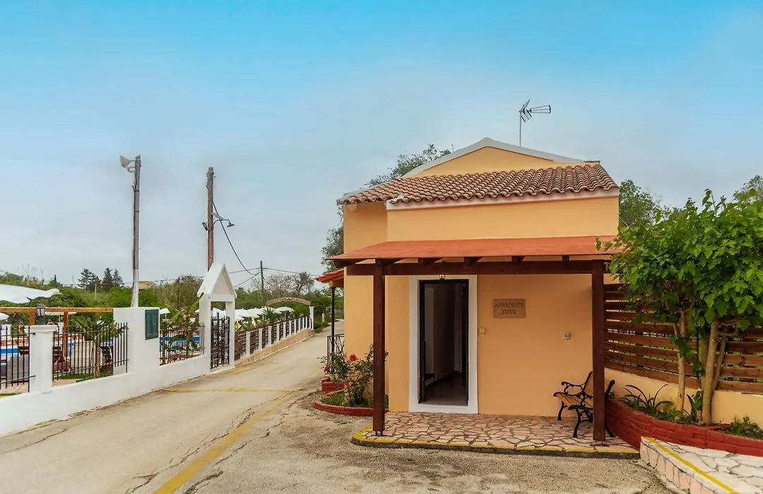 Oula Maisonettes Suites-1