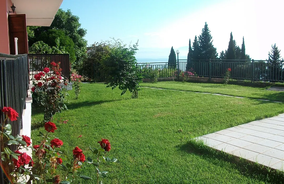 Aronis Apartments-1
