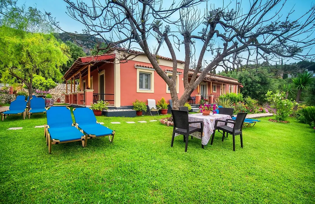 Bozikis Studios-1