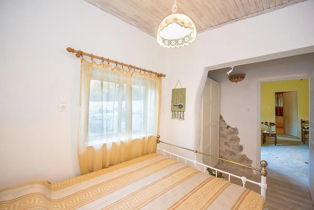 Villa Argo, Feakia-1