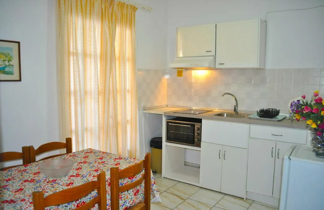 Agios Gordios Beach Holiday Apartments With Pool Maria-1