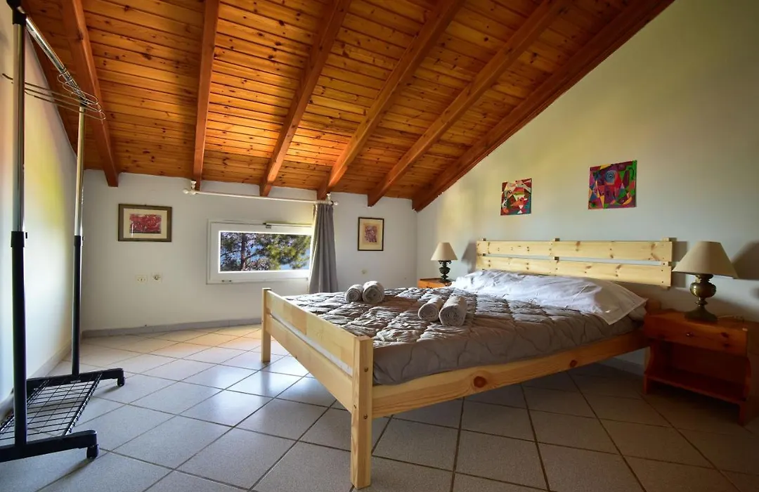 Seafront Cozy Villa - Corfu Homely Getaway-1