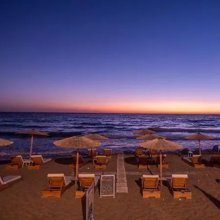 Romantic Palace Beach Apartments-2