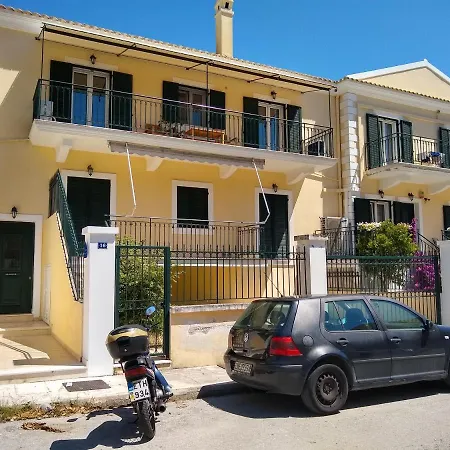 The Bluehouse - Spacious Top Floor Flat With Parking, By Mon Repos Beach-3
