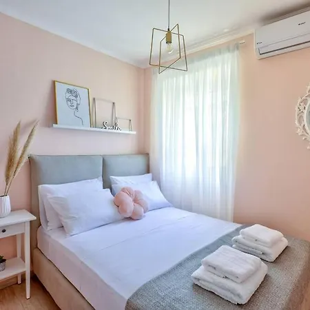 Marilu- The Downtown Suite-2
