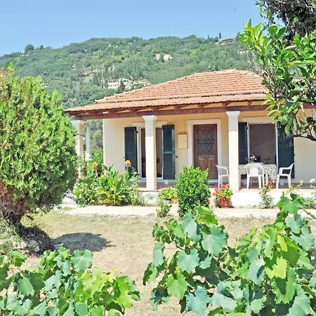 Beach House Yannis In Agios Gordios Beach On Corfu-3