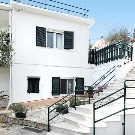 Thalia'S House-3