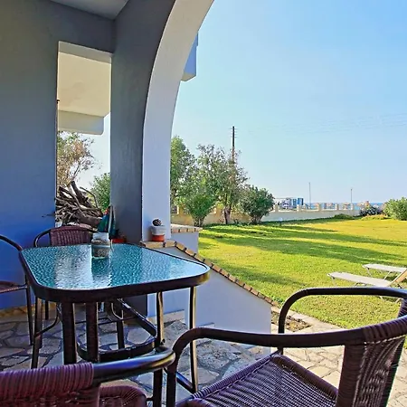 Villa Maria On The Beach-3