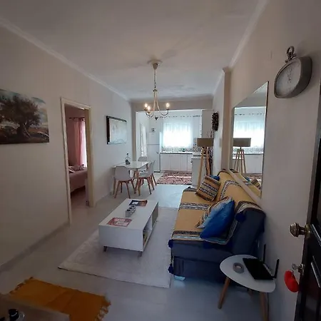 Anatoli Apartment-3