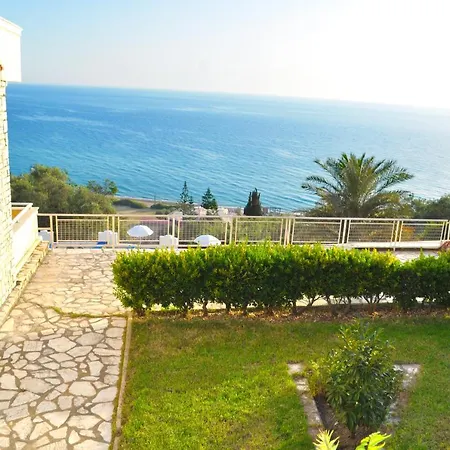 Studio Apartments Maria With Pool And Amazing View - Agios Gordios Beach-2