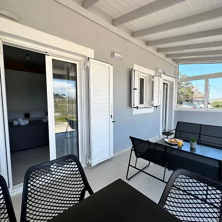 Nisos Family House-2