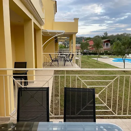 Mythos Apts Rentit-2