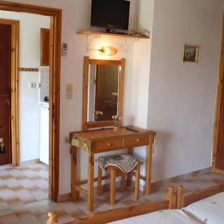 Korina Studios-3