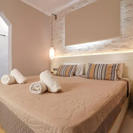 Dolphin Apartments Palaiokastritsa-3