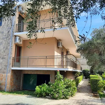 Maria Apartments-3