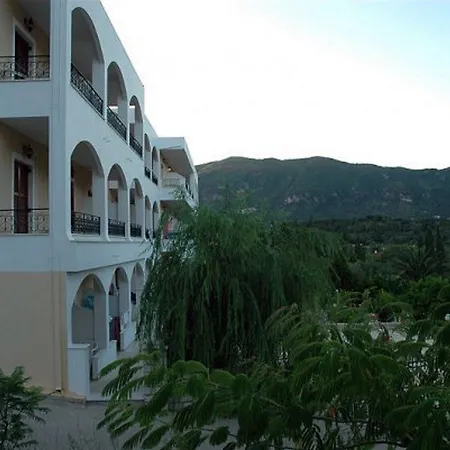 Hotel Margarita Apartments-3