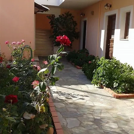 Hotel Margarita Apartments-2