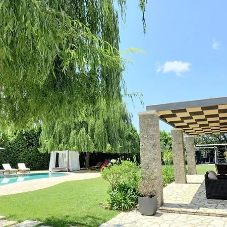 Villa Black White Dassia-3