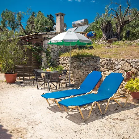 Bozikis Apartments & Studios-2