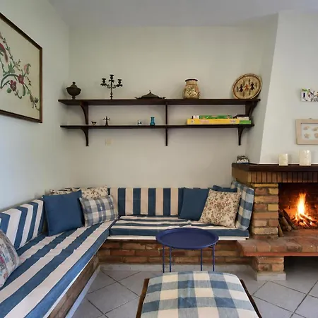 Seafront Cozy Villa - Corfu Homely Getaway-3
