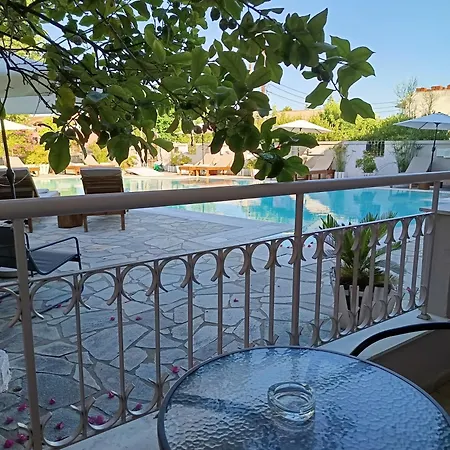 Toni'S Guesthouse-2