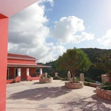 Paleopalace-2