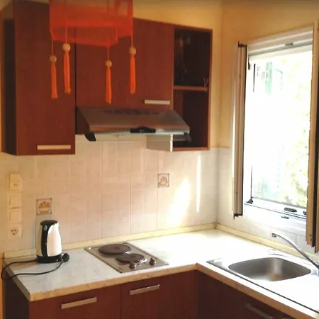 Arianna Studios And Apartments-2