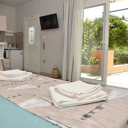 Thalassa Studios-3