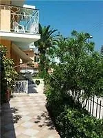 Vickys Guesthouse-2